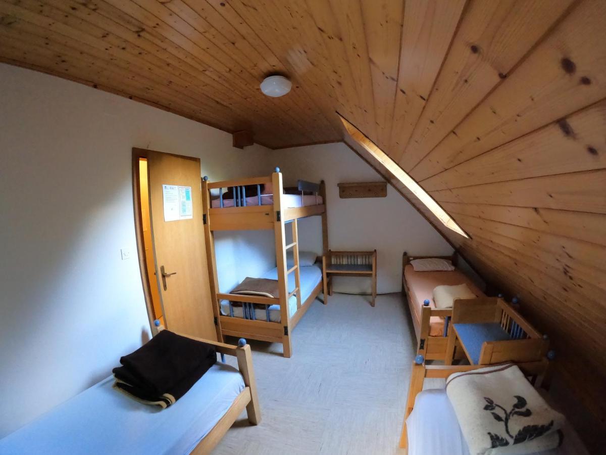 Pus Bavsica Vandrerhjem Log pod Mangartom Eksteriør bilde